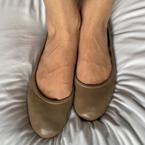 BANANA REPUBLIC - Tan leather ballet flat - Picture 5 of 5